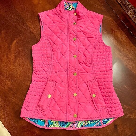 EUC Women's Lilly Pulitzer Blake Quilted Vest Tropical Pink Private Island SMALL - Picture 1 of 6